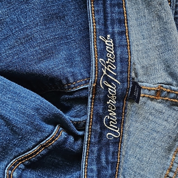 Universal Thread Jeans - Picture 7 of 7